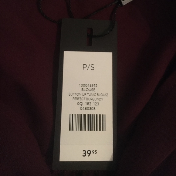 Dynamite Burgundy Button up blouse - Picture 3 of 4